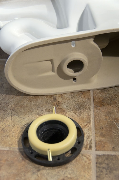 toilet flange leaks